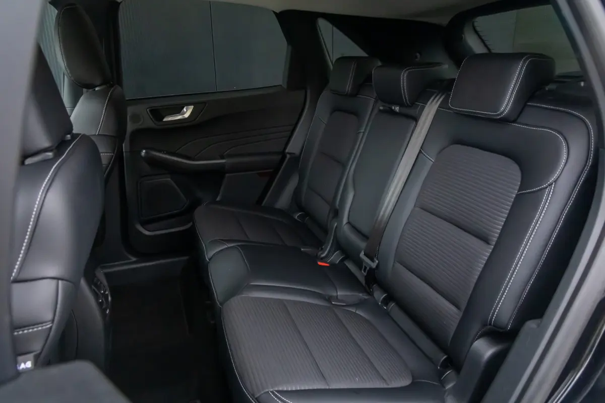 2.5 PHEV Titanium X | 100% dealer o.h. | Adaptieve cruise | Dodehoek detectie | Elec. achterklep | B&O Audio incl DAB |  Camera | Full LED