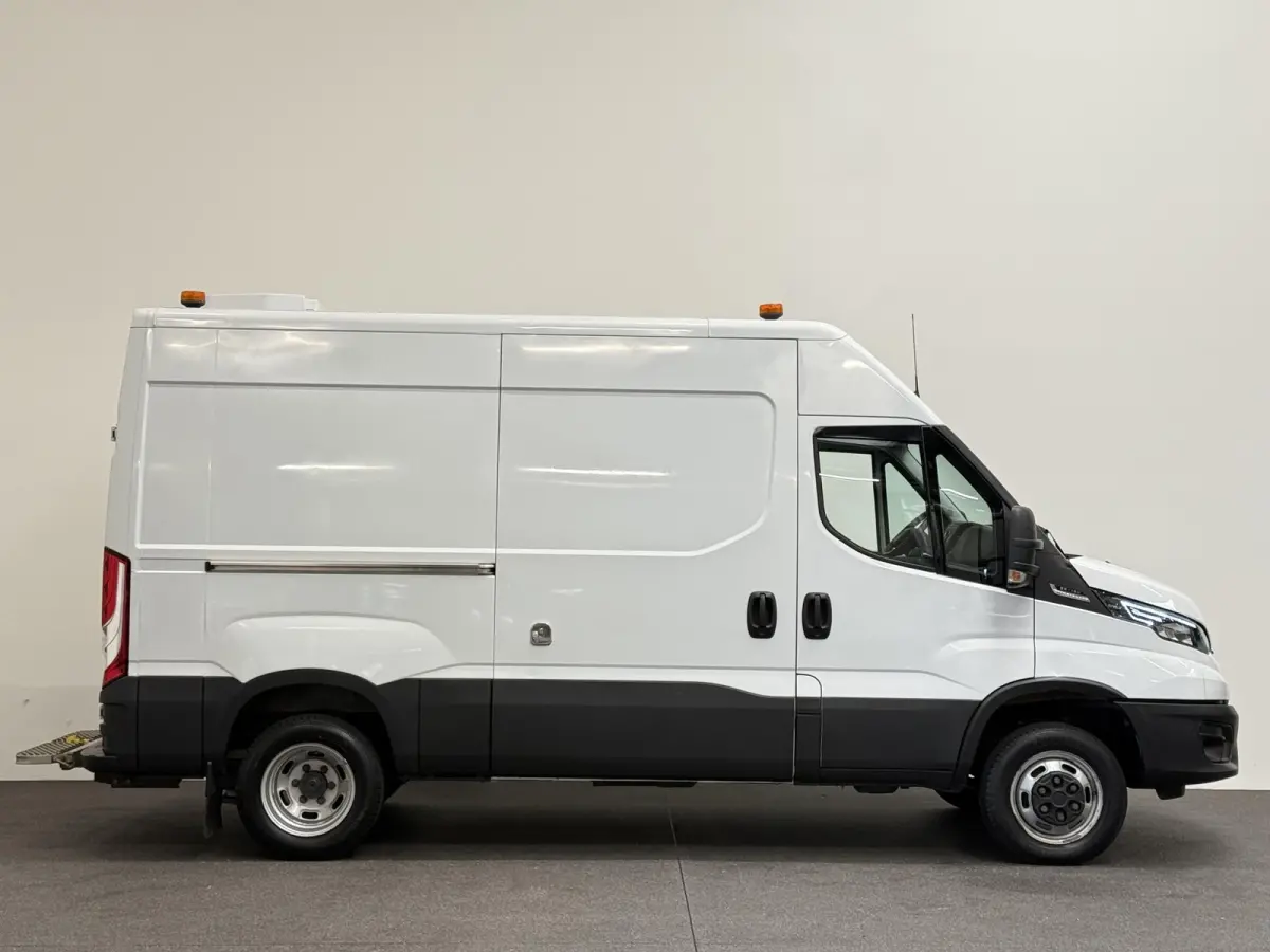 35C16V 2.3 352 H2 Automaat Dubbellucht Airco Cruise Control Parkeersensoren