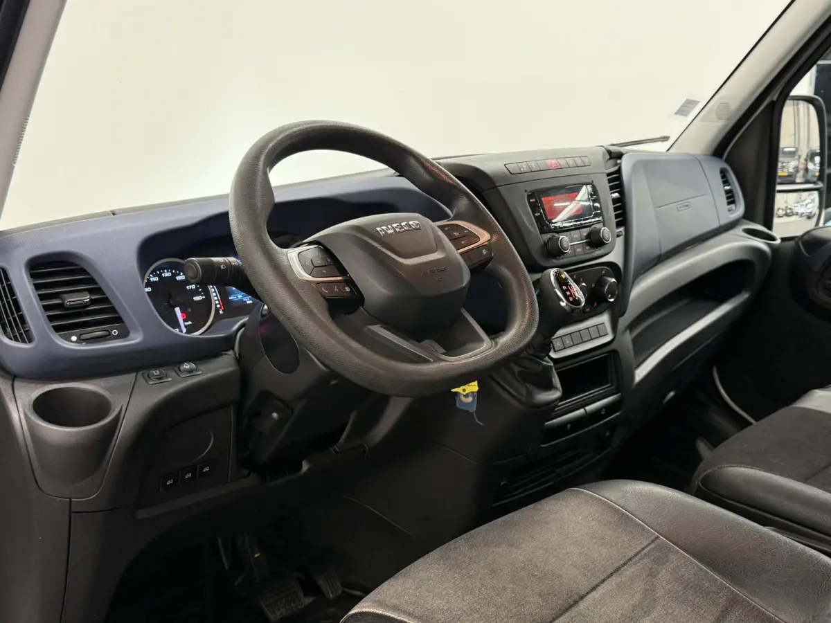 35C16V 2.3 352 H2 Automaat Dubbellucht Airco Cruise Control Parkeersensoren