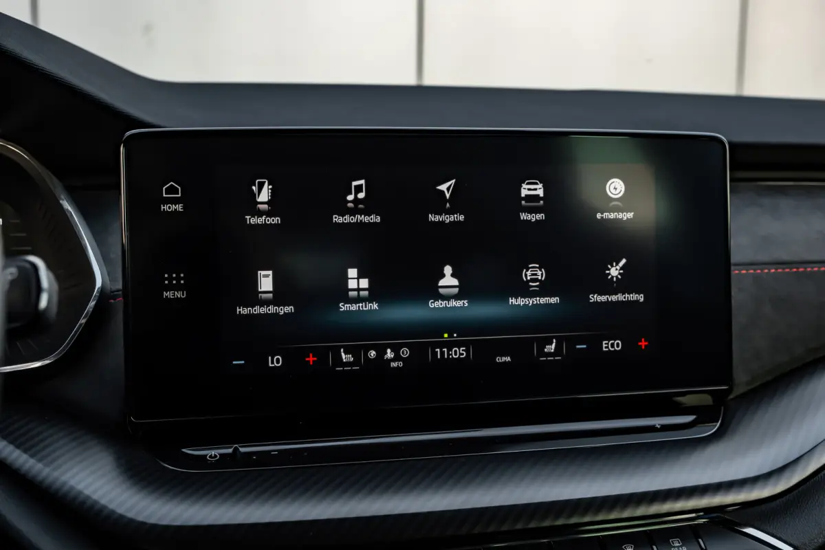 1.4 TSI RS iV PHEV Business 245PK DSG/AUTO | Elektr. Stoel incl MEmory l Head-up display | Camera | Stoel/stuurverwarming | App connect | Cruise control Adapt | Dodehoek detectie |  Keyless 