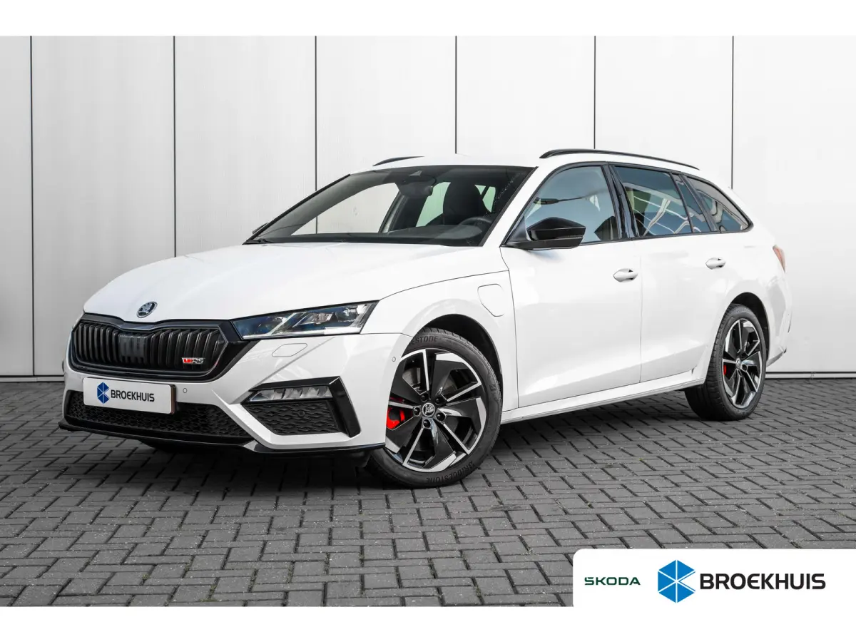 1.4 TSI RS iV PHEV Business 245PK DSG/AUTO | Elektr. Stoel incl MEmory l Head-up display | Camera | Stoel/stuurverwarming | App connect | Cruise control Adapt | Dodehoek detectie |  Keyless 
