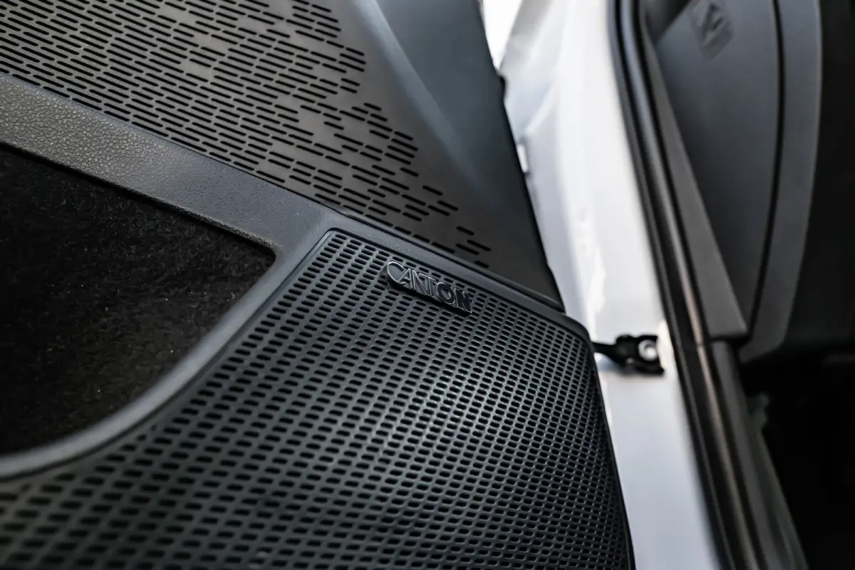 1.4 TSI RS iV PHEV Business 245PK DSG/AUTO | Elektr. Stoel incl MEmory l Head-up display | Camera | Stoel/stuurverwarming | App connect | Cruise control Adapt | Dodehoek detectie |  Keyless 