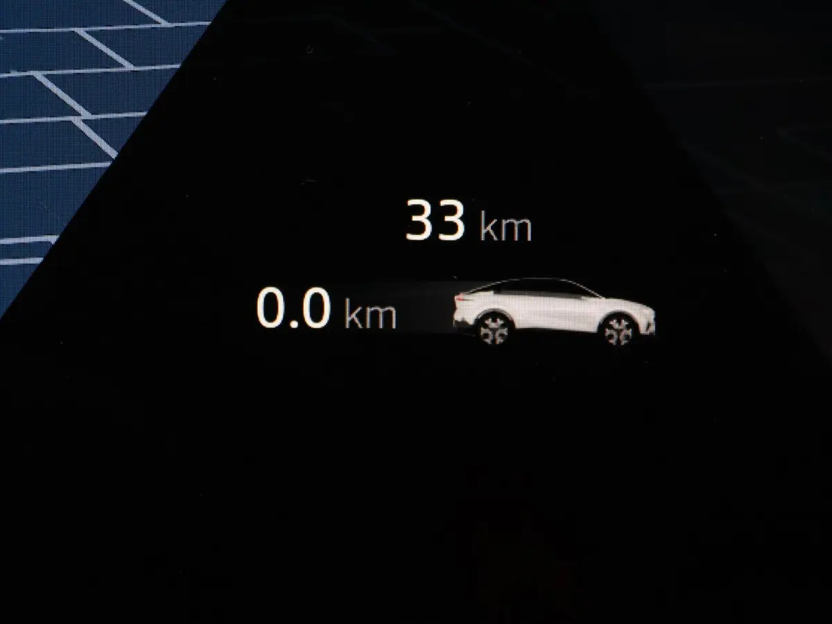 GT 89kWh Pack Driving | 22 kW Boordlader | 21' Snowflake