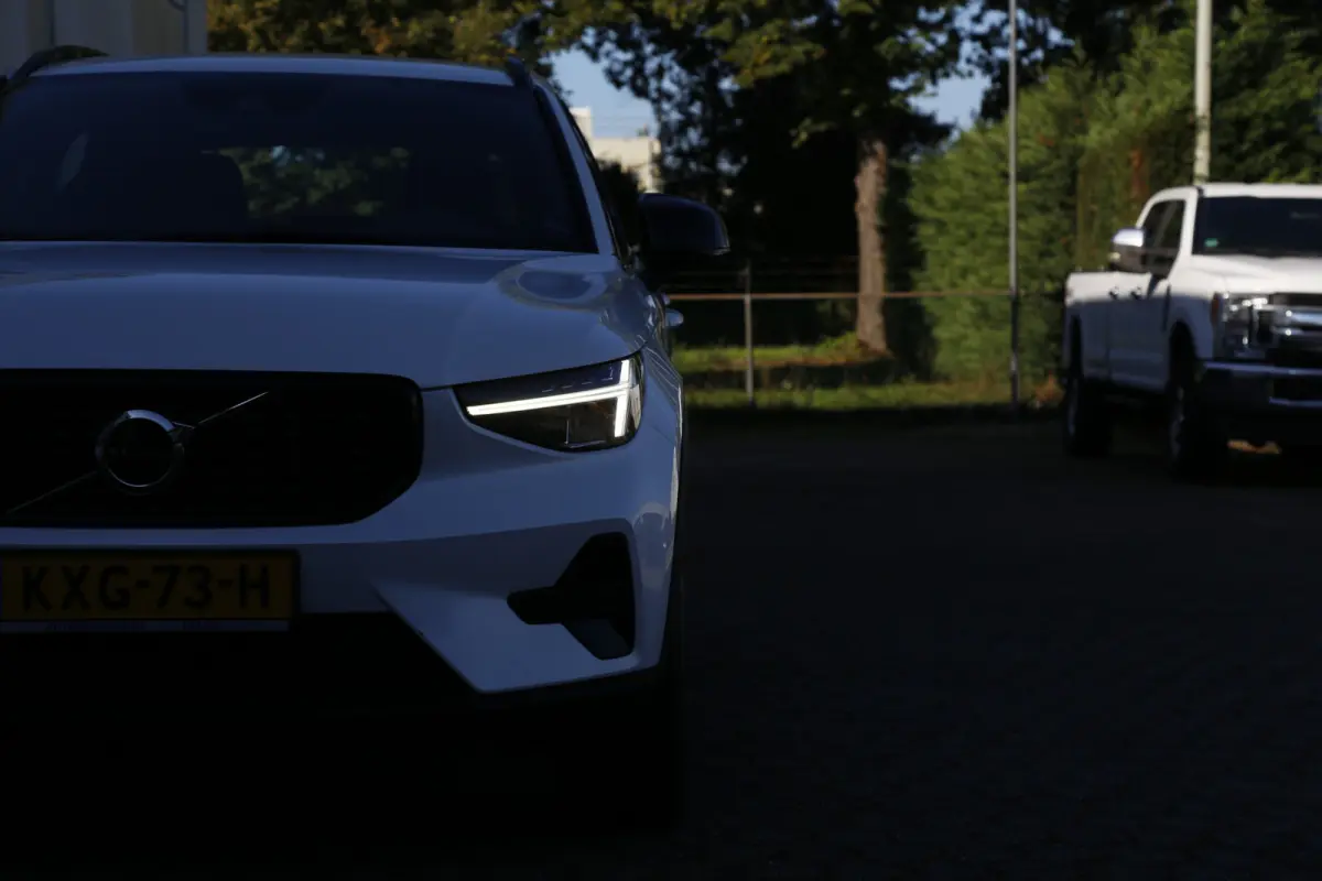1.5 T4 Plug-in hybrid Plus Dark*Perfect Onderh.*Half Leder R-Design stoelen/Stoelverw./Stuurverw./Camera/H&K/DAB/LED/Apple Carplay-Android/Keyless Entry+Go/Parkeersens.V+A/18 inch LM*