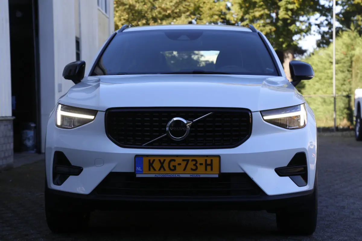 1.5 T4 Plug-in hybrid Plus Dark*Perfect Onderh.*Half Leder R-Design stoelen/Stoelverw./Stuurverw./Camera/H&K/DAB/LED/Apple Carplay-Android/Keyless Entry+Go/Parkeersens.V+A/18 inch LM*