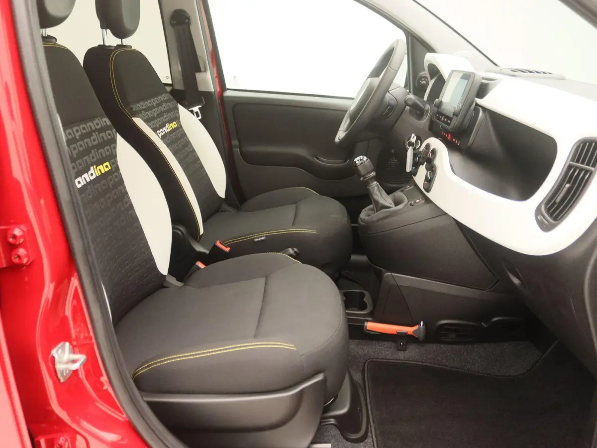 1.0 Hybrid Pandina | Apple & Android carplay | Cruise control |