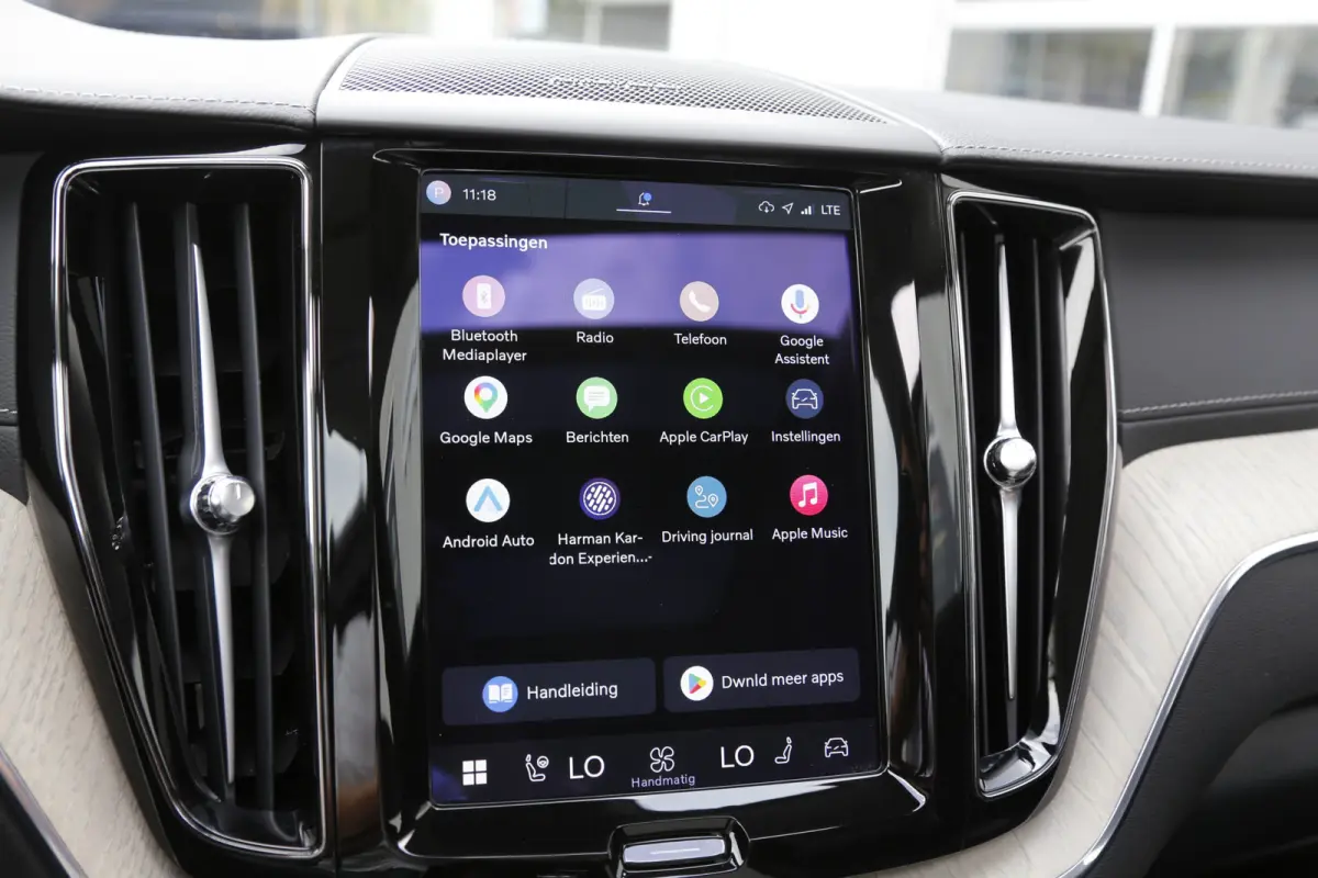 2.0 T6 Plug-in hybrid Long Range AWD Inscription*Perfect Volvo Onderh.*ACC/Pilot ass./Elek. Trekhaak/Sport Leder/Stoelverw./Stuurverw./Pano/H&K/360/DAB/Keyless Entry+Go/Apple Carplay-Android