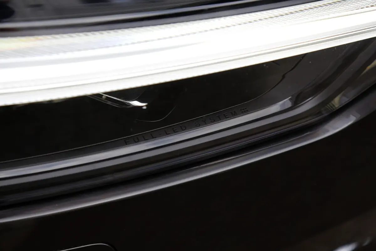 2.0 T6 Plug-in hybrid Long Range AWD Inscription*Perfect Volvo Onderh.*ACC/Pilot ass./Elek. Trekhaak/Sport Leder/Stoelverw./Stuurverw./Pano/H&K/360/DAB/Keyless Entry+Go/Apple Carplay-Android