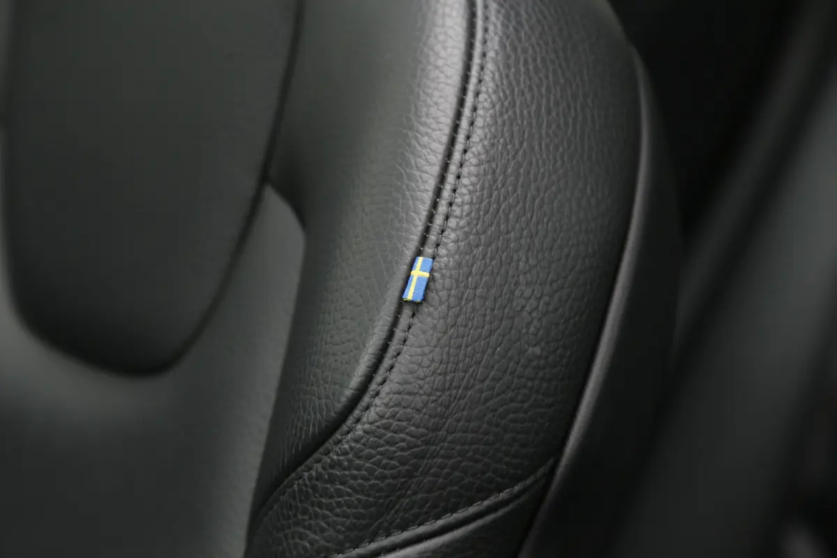 2.0 T6 Plug-in hybrid Long Range AWD Inscription*Perfect Volvo Onderh.*ACC/Pilot ass./Elek. Trekhaak/Sport Leder/Stoelverw./Stuurverw./Pano/H&K/360/DAB/Keyless Entry+Go/Apple Carplay-Android