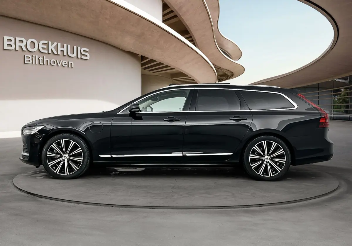 2.0 T8 AWD Inscription | Trekhaak | PDC V+A en 360 camera | Matrix koplampern | Extra getnt glas | Lederen bekleding |