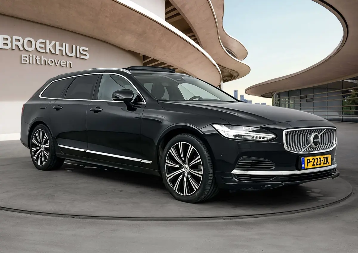 2.0 T8 AWD Inscription | Trekhaak | PDC V+A en 360 camera | Matrix koplampern | Extra getnt glas | Lederen bekleding |