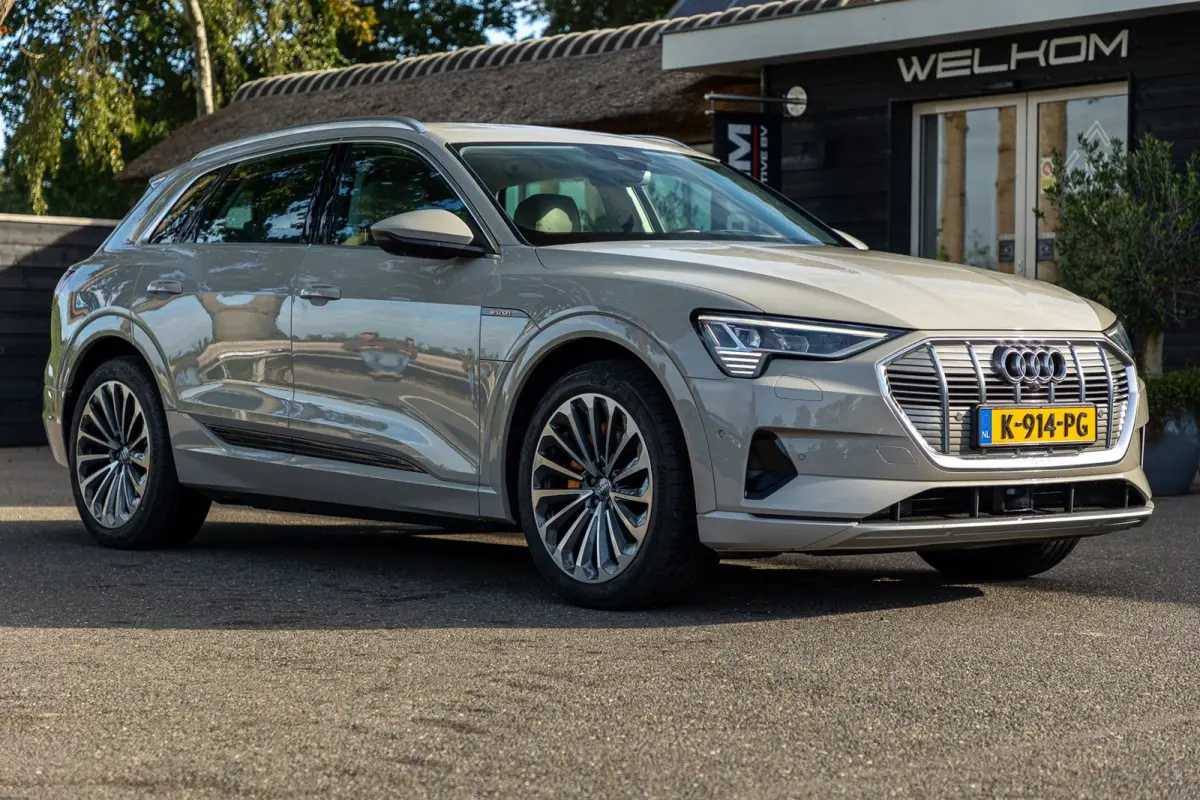E-tron 55 quattro advanced Pro Line Plus 95 kWh Soh 95% I Siambiege I Luchtvering I Stoelkoeling & verwarming I B&O