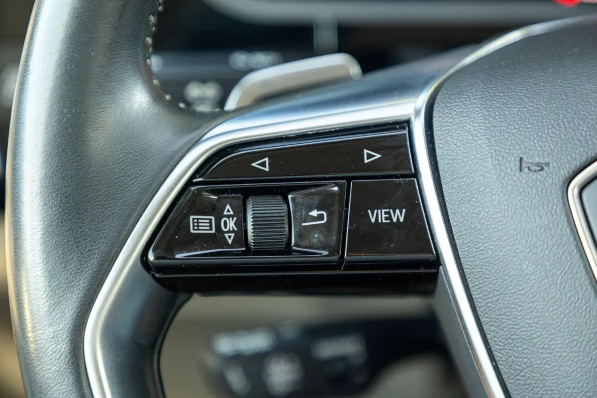 E-tron 55 quattro advanced Pro Line Plus 95 kWh Soh 95% I Siambiege I Luchtvering I Stoelkoeling & verwarming I B&O
