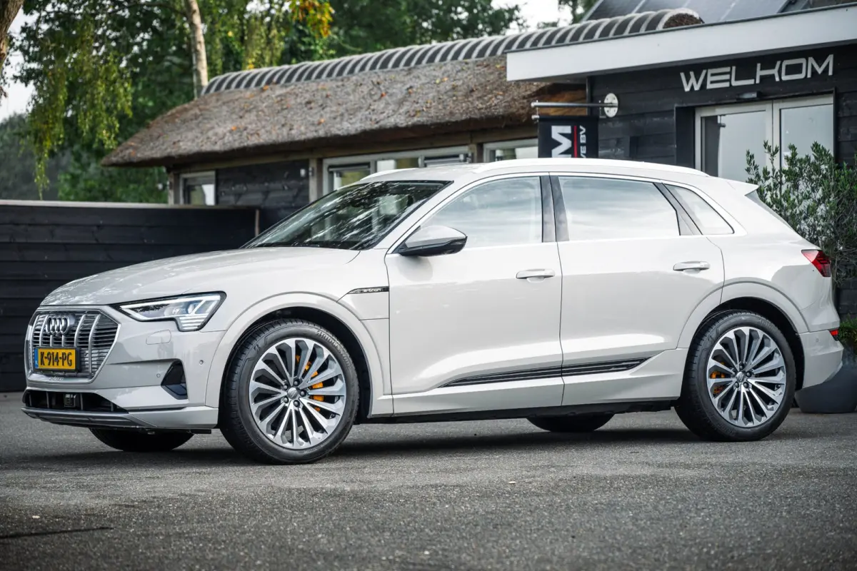 E-tron 55 quattro advanced Pro Line Plus 95 kWh Soh 95% I Siambiege I Luchtvering I Stoelkoeling & verwarming I B&O