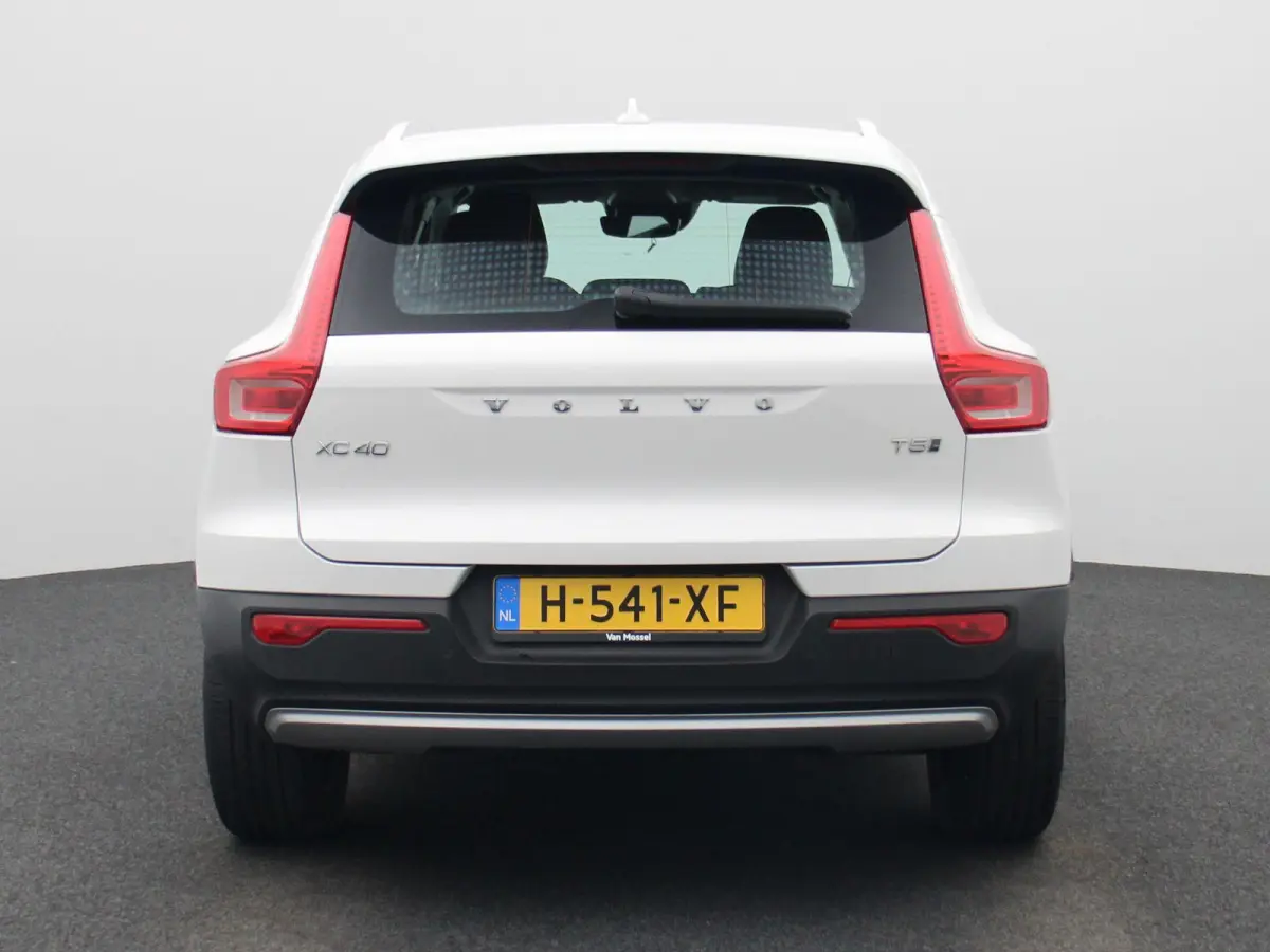 1.5 T5 Inscription Expression | Automaat | Apple Carplay / Android Auto | Virtual Cockpit | Memory Seats | Stoelverwarming | Elektrische Achterklep | Parkeersensoren| Navigatie | Climate Con