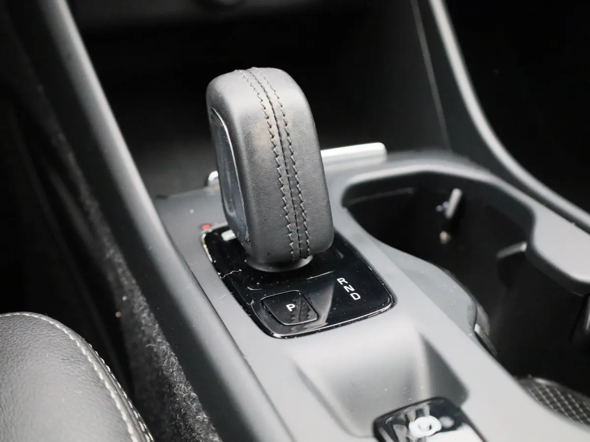 1.5 T5 Inscription Expression | Automaat | Apple Carplay / Android Auto | Virtual Cockpit | Memory Seats | Stoelverwarming | Elektrische Achterklep | Parkeersensoren| Navigatie | Climate Con