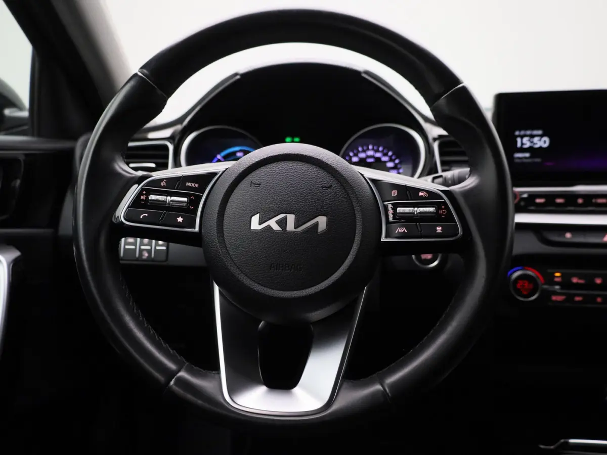 1.6 GDI PHEV DynamicLine | Automaat | Apple Carplay / Android Auto | Camera | Climate Control | Cruise Control | Lichtmetalen Velgen |