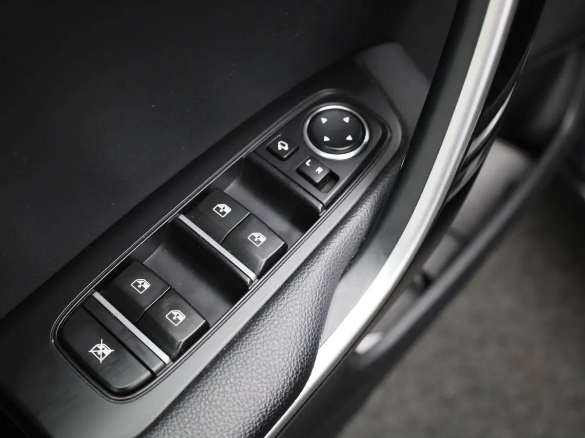 1.6 GDI PHEV DynamicLine | Automaat | Apple Carplay / Android Auto | Camera | Climate Control | Cruise Control | Lichtmetalen Velgen |