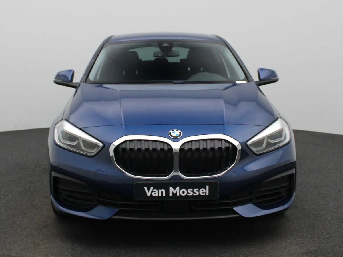 118i Business Edition | Automaat | Apple Carplay / Android Auto | Navigatie | Virtual Cockpit | Achteruitrijcamera | Climate Control | Cruise Control | Lichtmetalen Velgen |