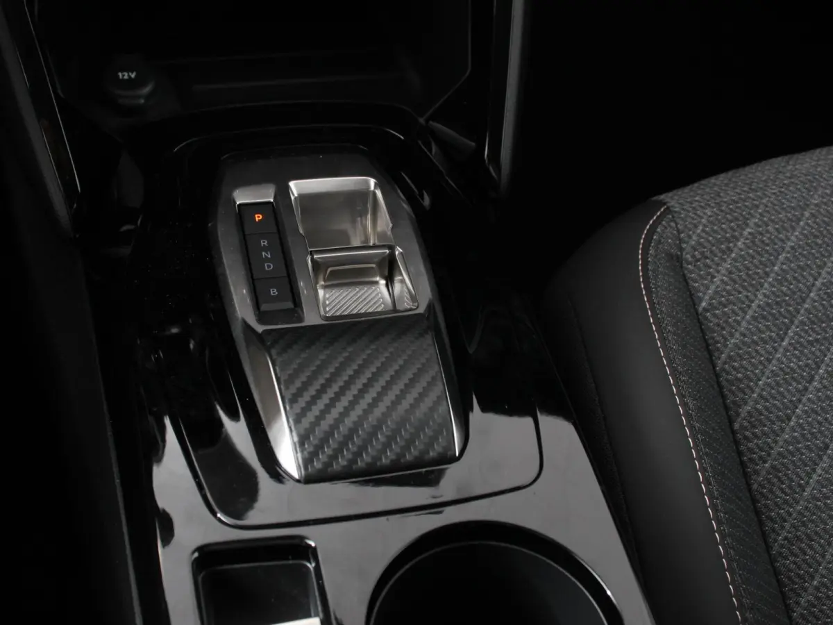 EV Allure Pack 50 kWh Warmtepomp Navigatie Apple Carplay Android Auto Parkeerhulp Cruise Control Full Led Climate Control Lichtmetalen velgen
