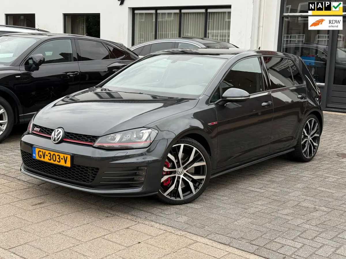 2.0 TSI GTI Performance, NAP,Panoramadak,Stoelverwarming, Leder,19 Inch.L.M.Velgen
