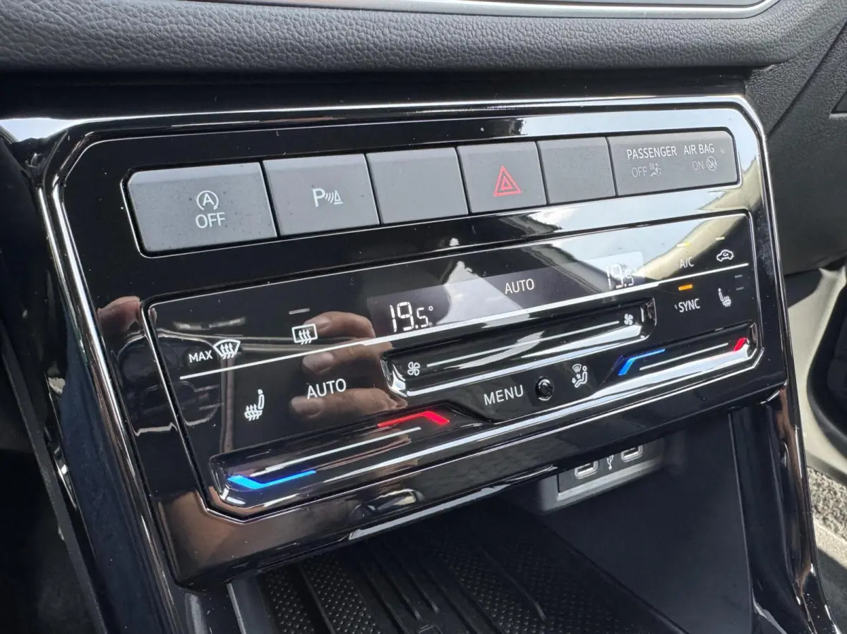 1.0 TSI R-Line Edition|Navi|Als nieuw!
