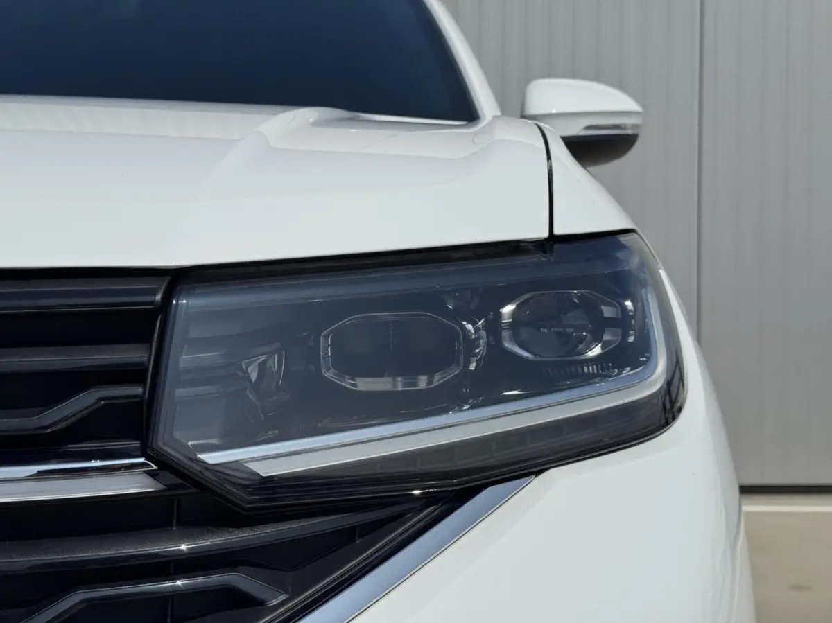 1.0 TSI R-Line Edition|Navi|Als nieuw!