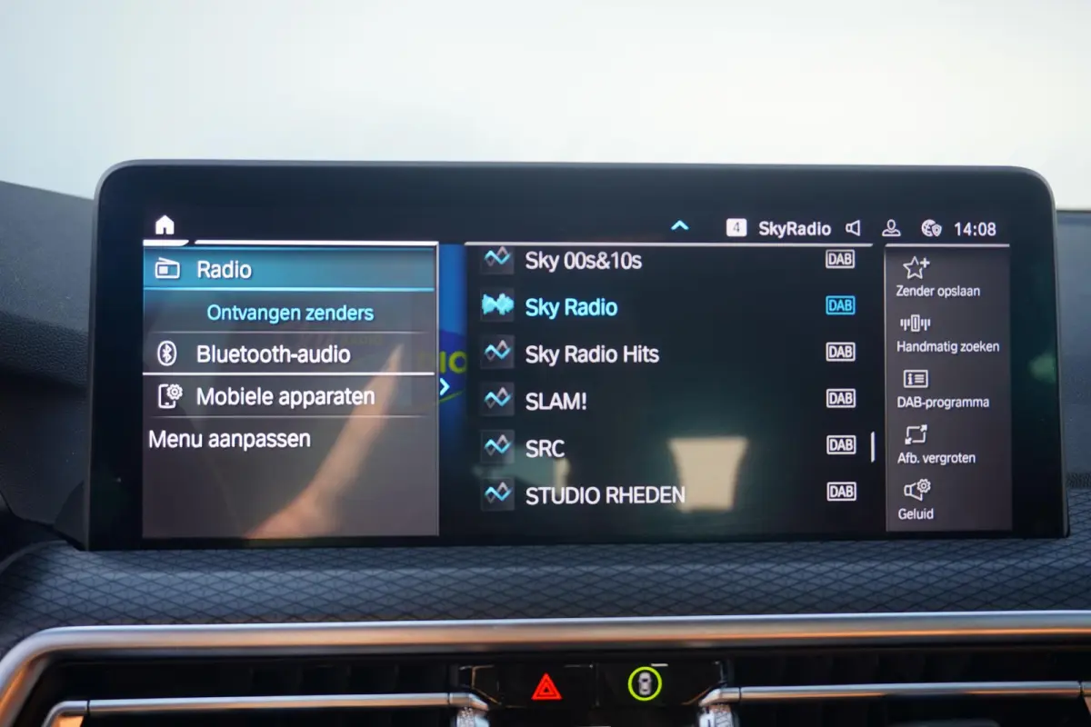 xDrive30e | SoH 95% | M Sportpakket | Head-Up Display | Elektrisch verstelbare stoelen | Active Cruise Control