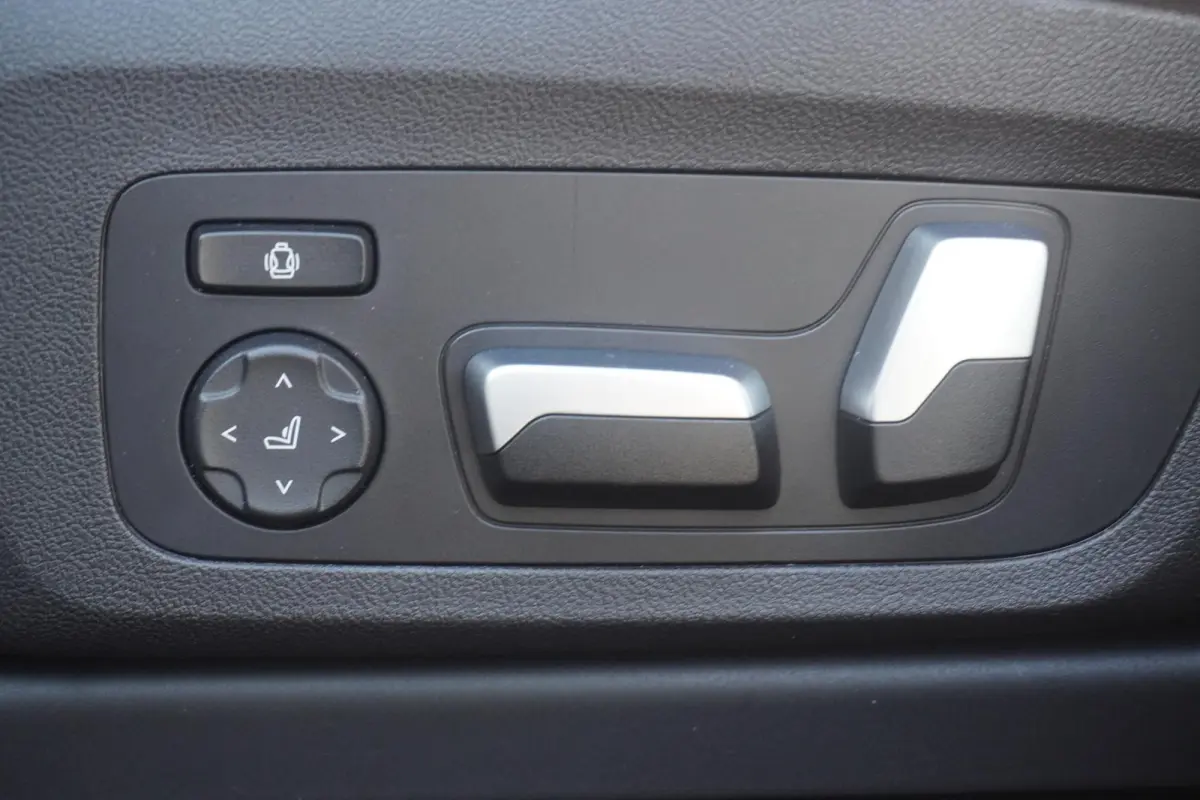 xDrive30e | SoH 95% | M Sportpakket | Head-Up Display | Elektrisch verstelbare stoelen | Active Cruise Control