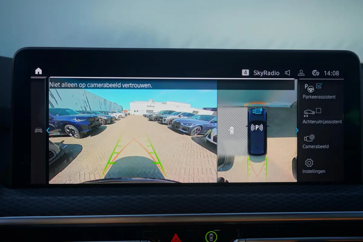 xDrive30e | SoH 95% | M Sportpakket | Head-Up Display | Elektrisch verstelbare stoelen | Active Cruise Control
