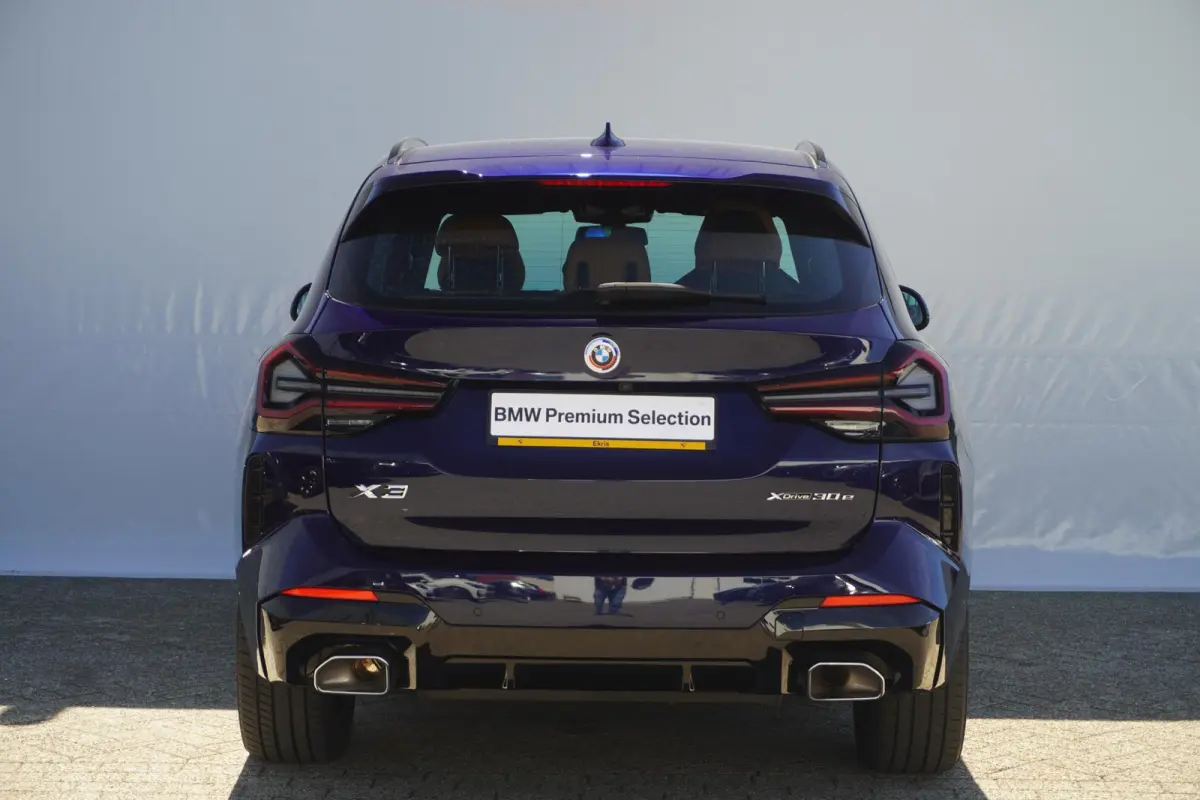 xDrive30e | SoH 95% | M Sportpakket | Head-Up Display | Elektrisch verstelbare stoelen | Active Cruise Control