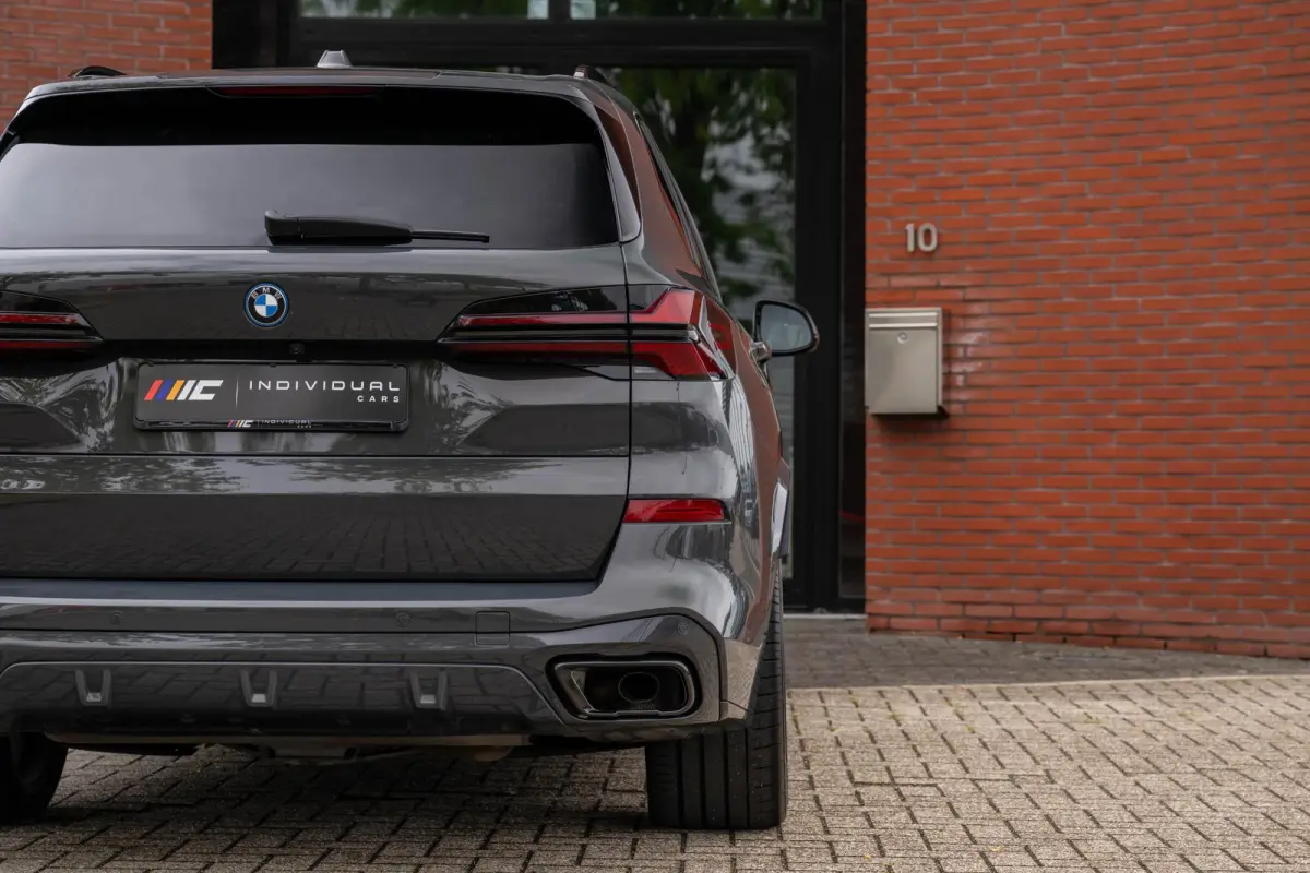 xDrive50e M-Sport Pro Pano Carbon H/K 22''