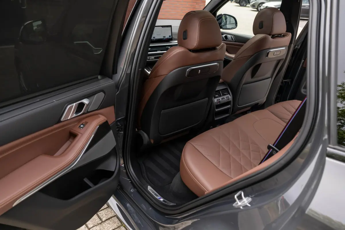 xDrive50e M-Sport Pro Pano Carbon H/K 22''