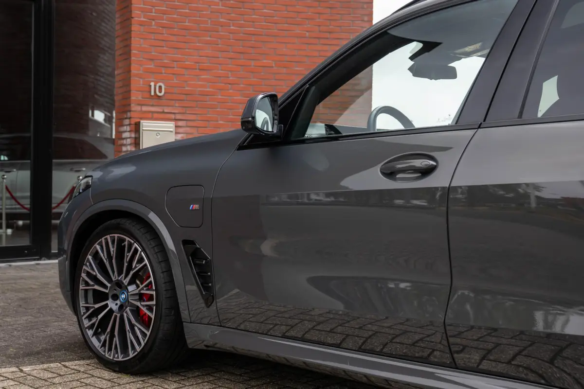 xDrive50e M-Sport Pro Pano Carbon H/K 22''