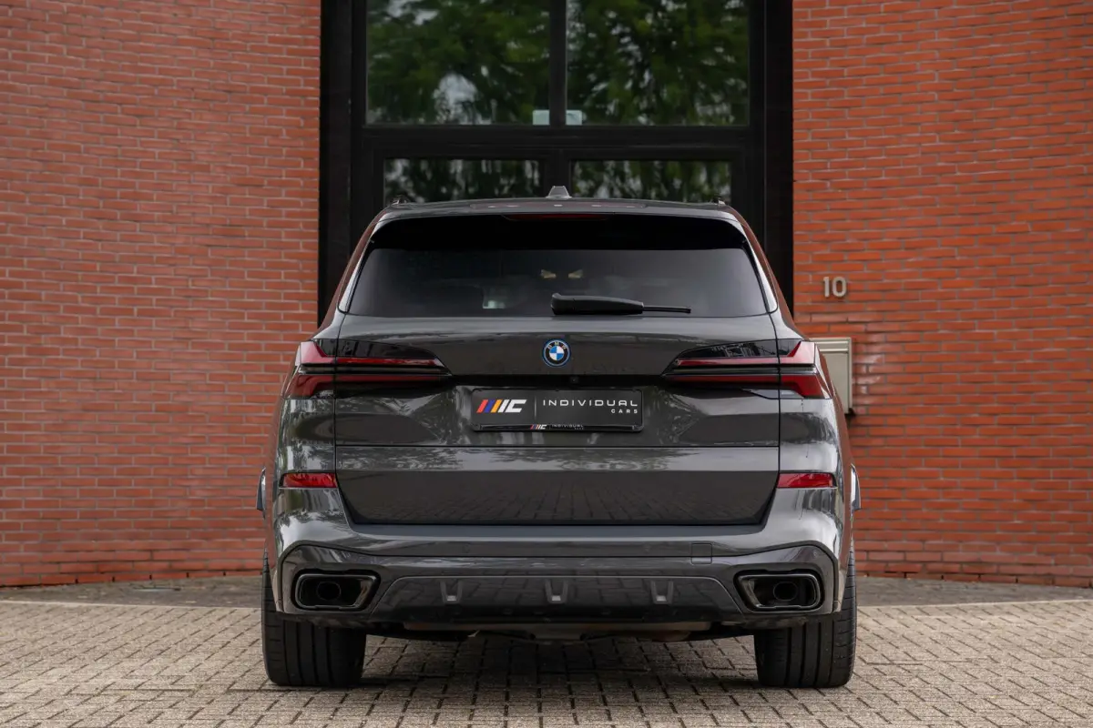 xDrive50e M-Sport Pro Pano Carbon H/K 22''