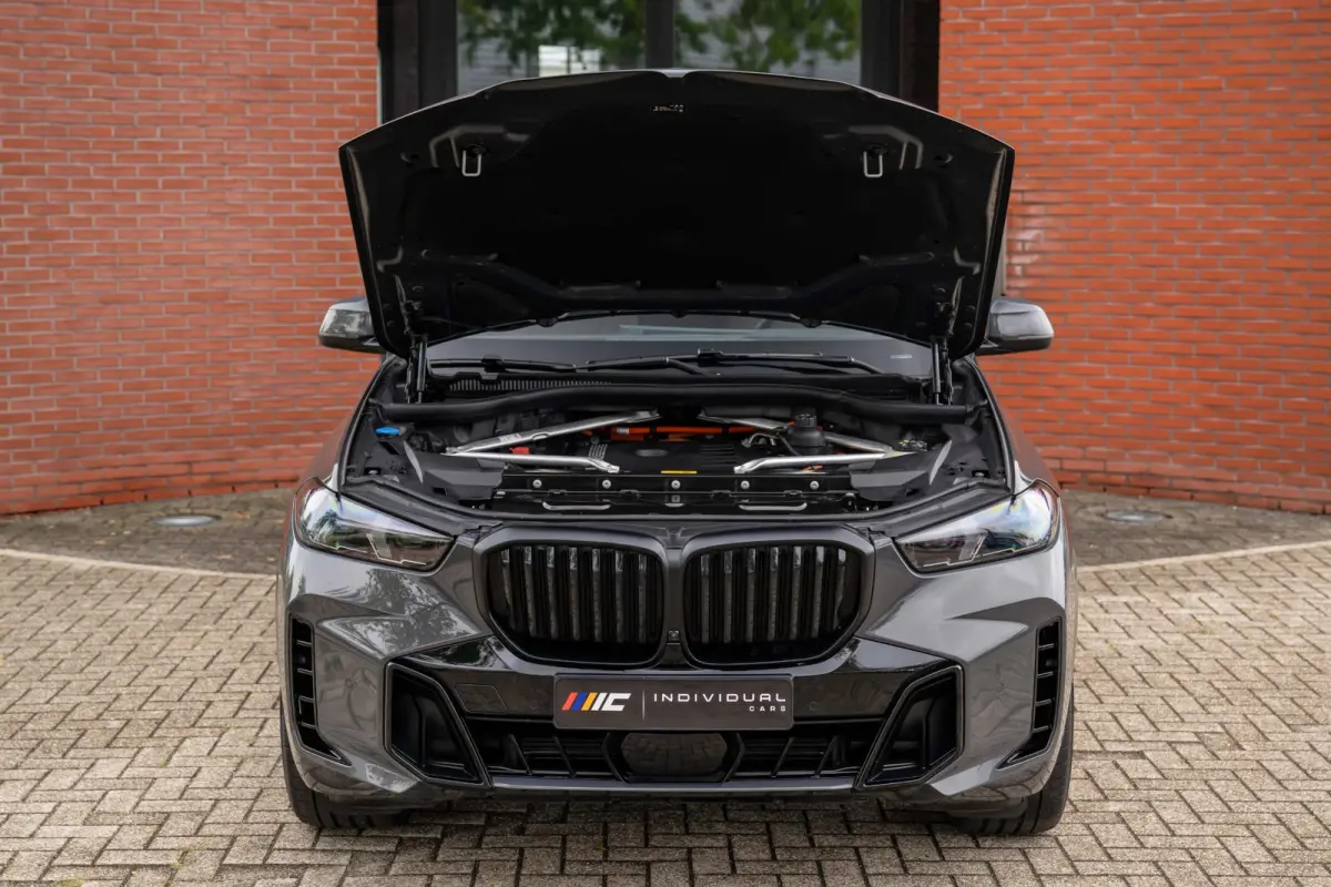 xDrive50e M-Sport Pro Pano Carbon H/K 22''