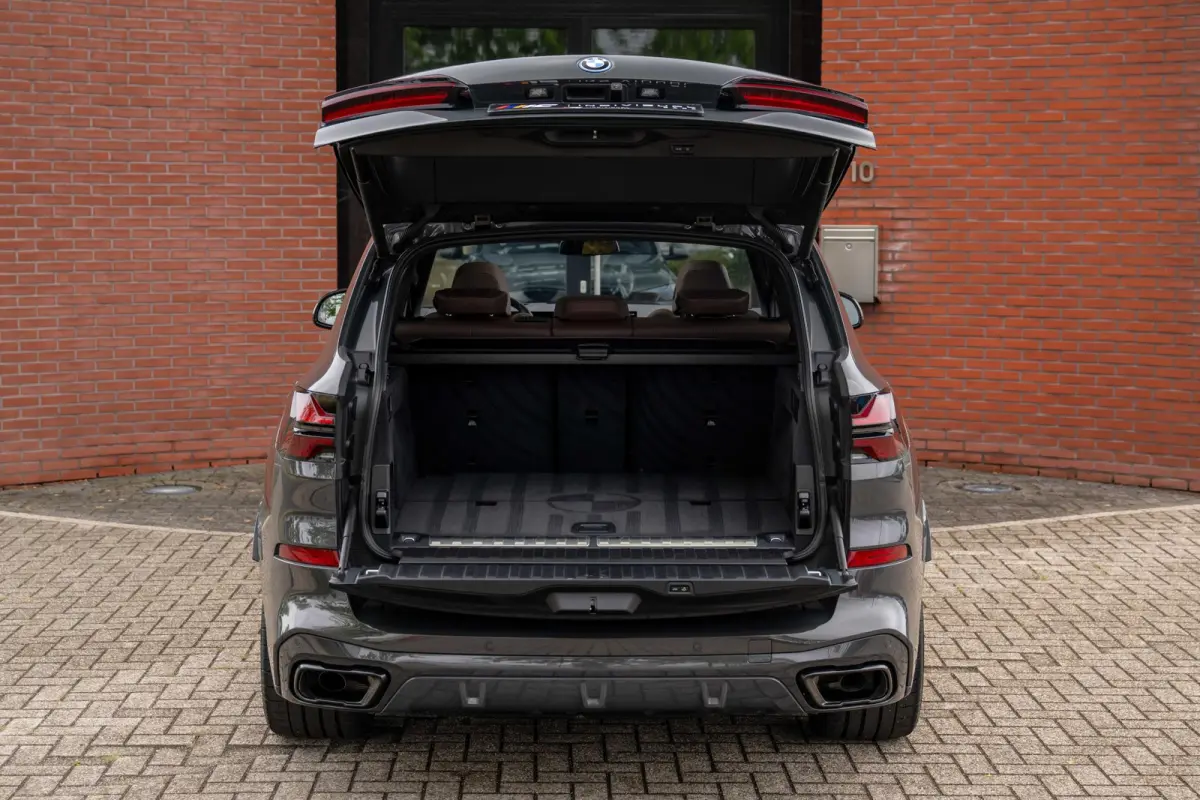 xDrive50e M-Sport Pro Pano Carbon H/K 22''