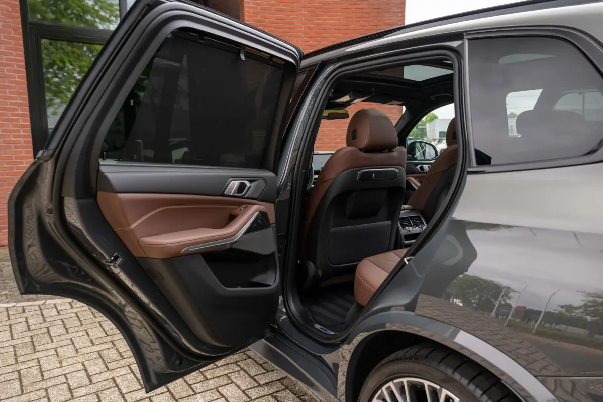 xDrive50e M-Sport Pro Pano Carbon H/K 22''