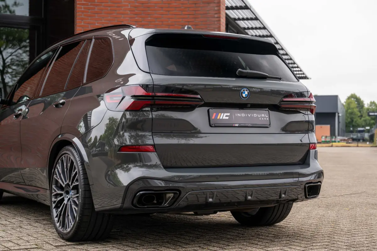 xDrive50e M-Sport Pro Pano Carbon H/K 22''