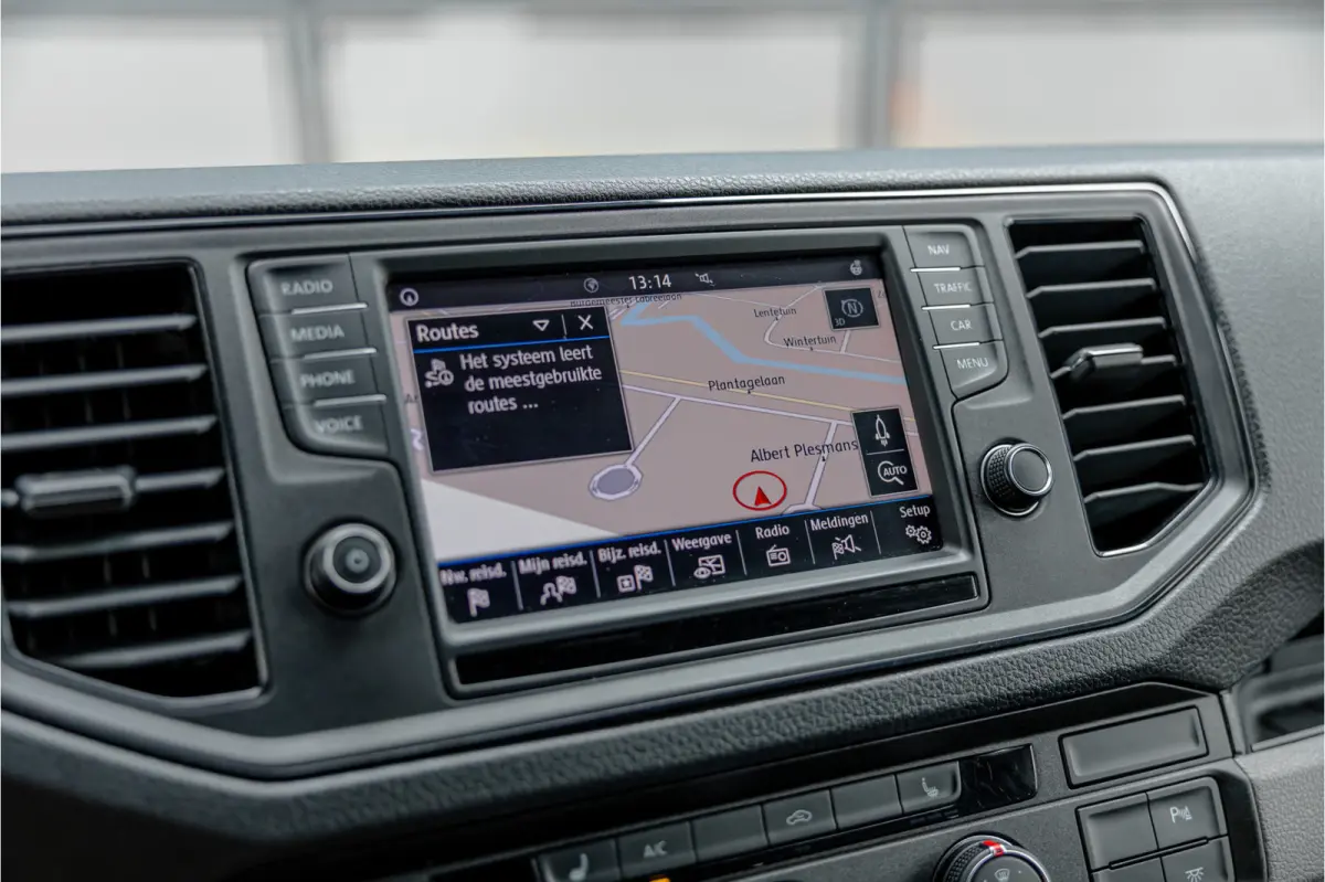 2.0 TDI 177 PK DSG L3H3 Highline | ACC | CarPlay | Navigatie | Stoelverwarming | Trekhaak | Dodehoekassistentie | Massage | DAB | Bearlock | MF Stuur | Nieuwe APK | Orig. NL auto | NAP Logis