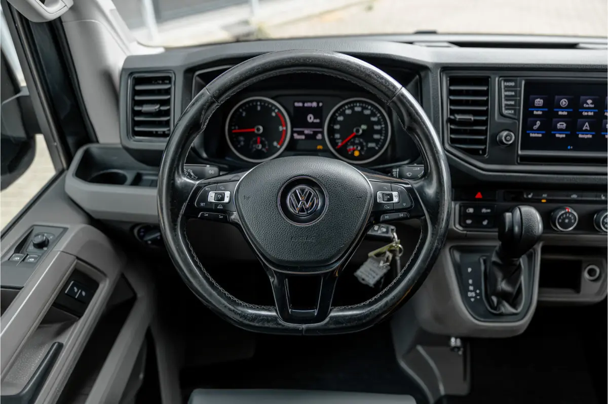 2.0 TDI 177 PK DSG L3H3 Highline | ACC | CarPlay | Navigatie | Stoelverwarming | Trekhaak | Dodehoekassistentie | Massage | DAB | Bearlock | MF Stuur | Nieuwe APK | Orig. NL auto | NAP Logis