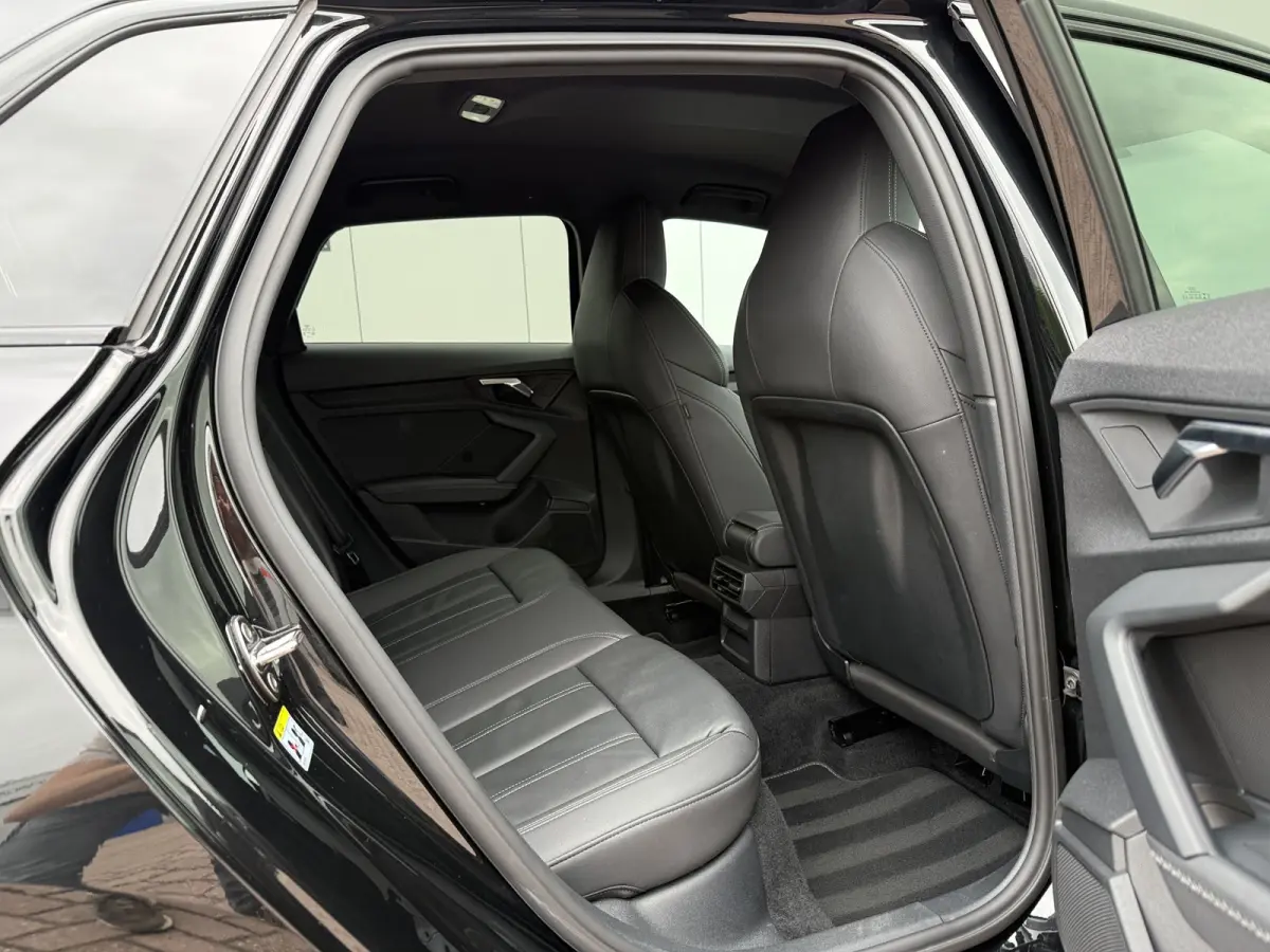 45 TFSI e 245pk S edition Competition | Leder