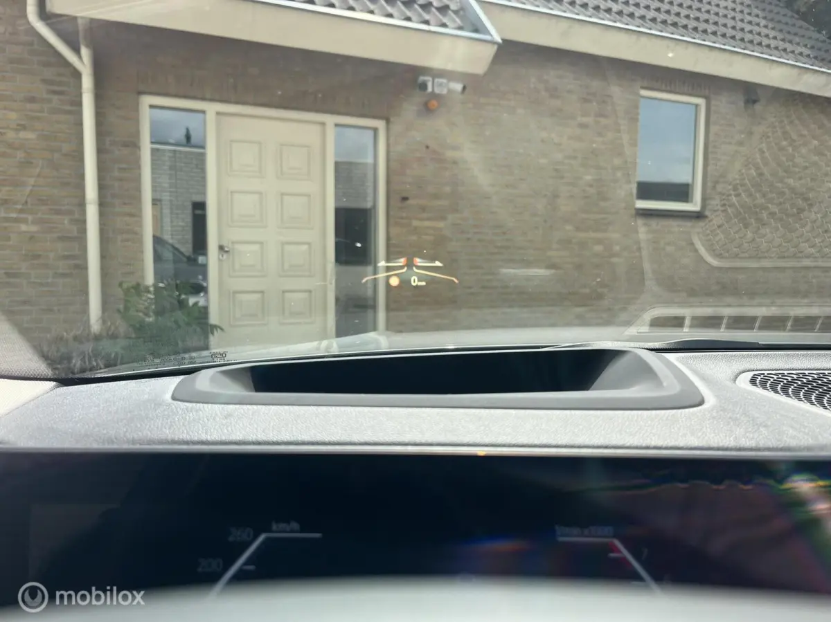 318i|HUD|360|LASER|STOELVERWARMING|ZEER MOOI|