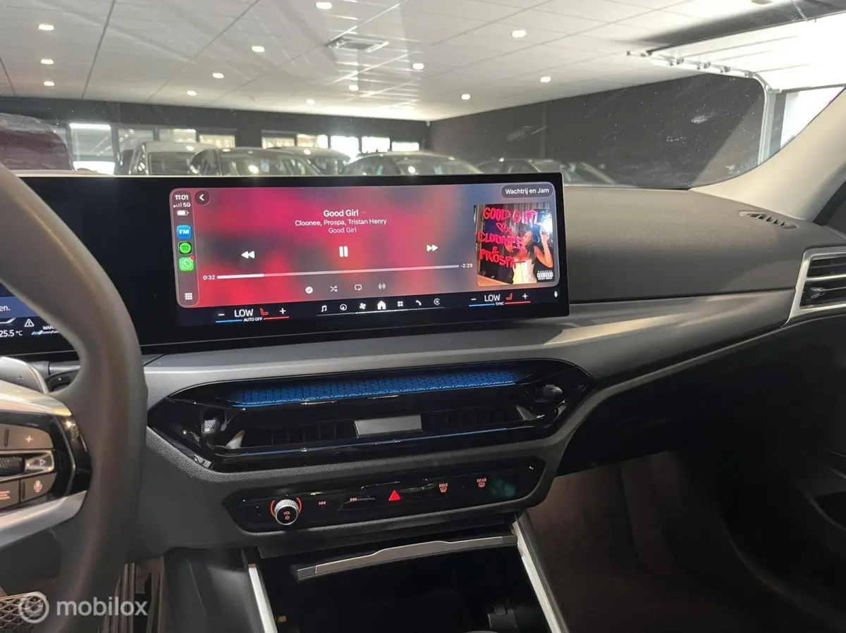 318i|HUD|360|LASER|STOELVERWARMING|ZEER MOOI|
