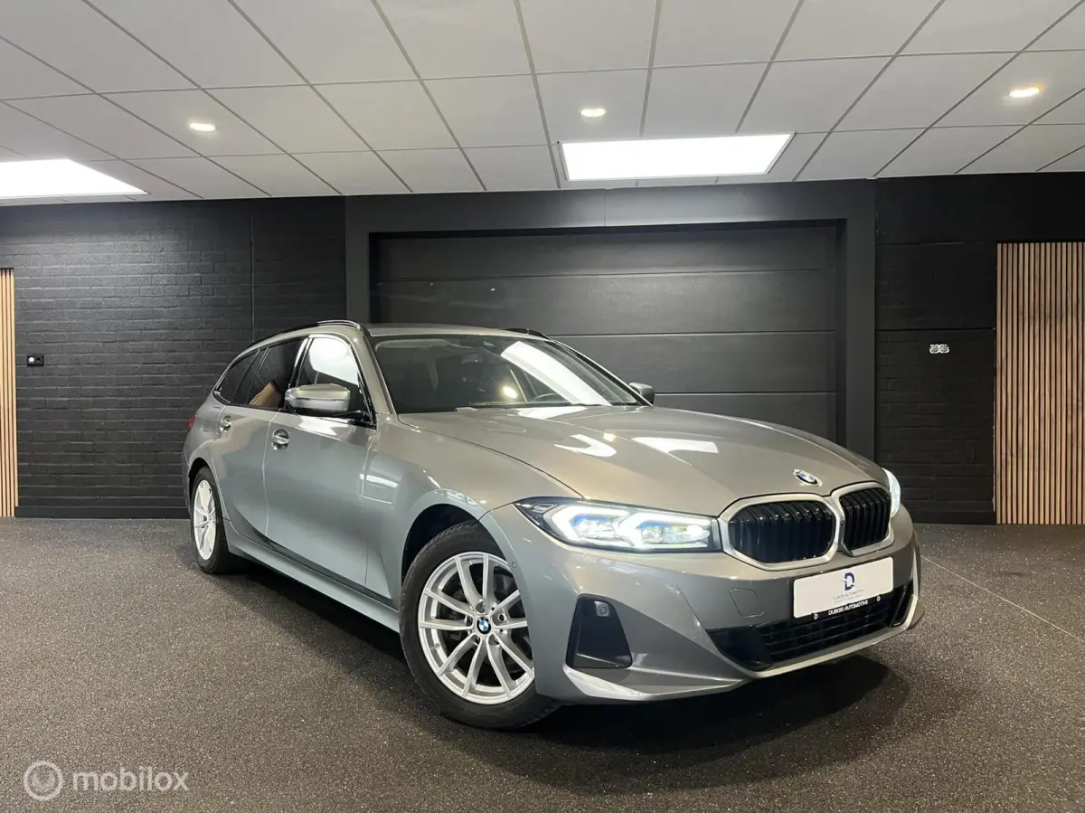 318i|HUD|360|LASER|STOELVERWARMING|ZEER MOOI|