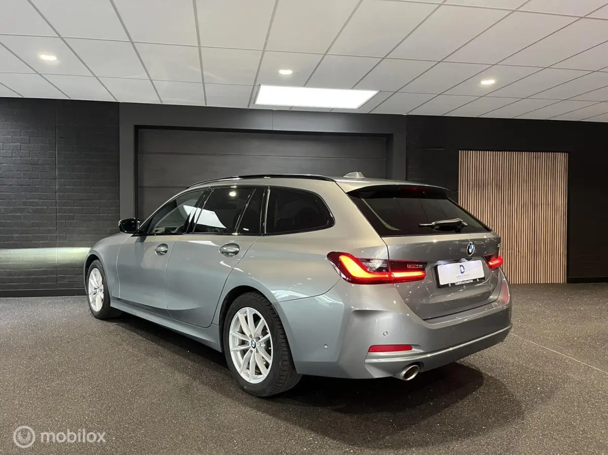 318i|HUD|360|LASER|STOELVERWARMING|ZEER MOOI|