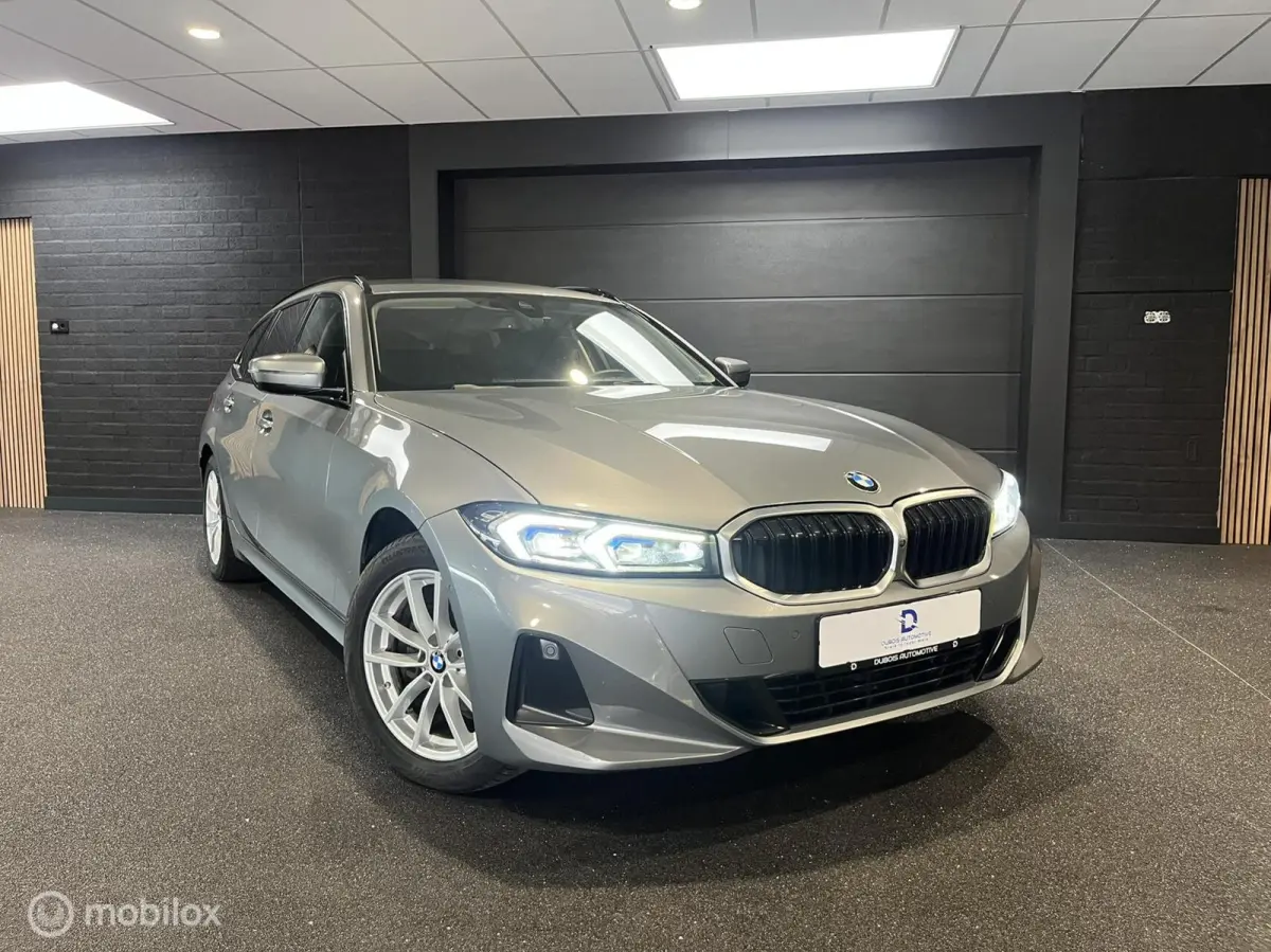 318i|HUD|360|LASER|STOELVERWARMING|ZEER MOOI|