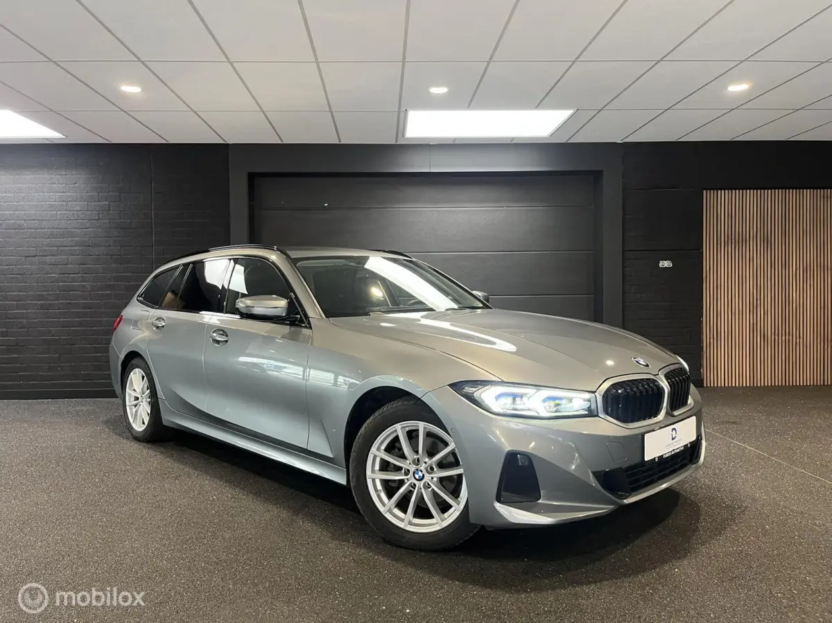 318i|HUD|360|LASER|STOELVERWARMING|ZEER MOOI|