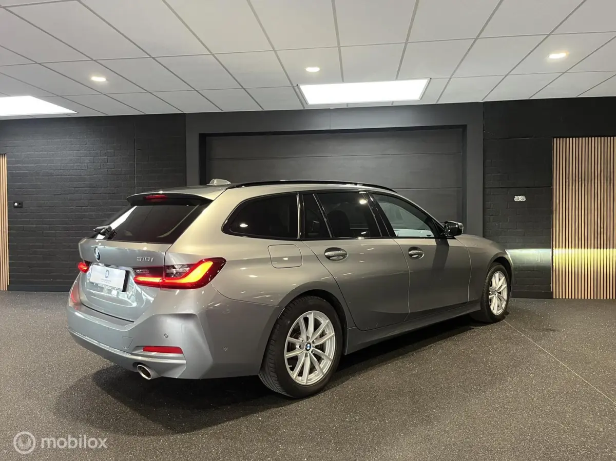 318i|HUD|360|LASER|STOELVERWARMING|ZEER MOOI|