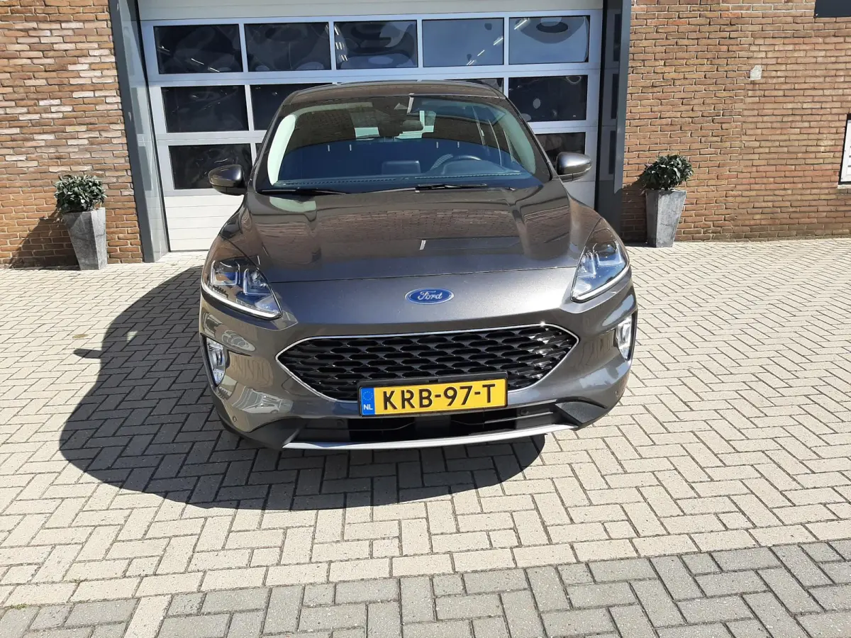 2.5 PHEV Titanium trekhaak SOH 100%